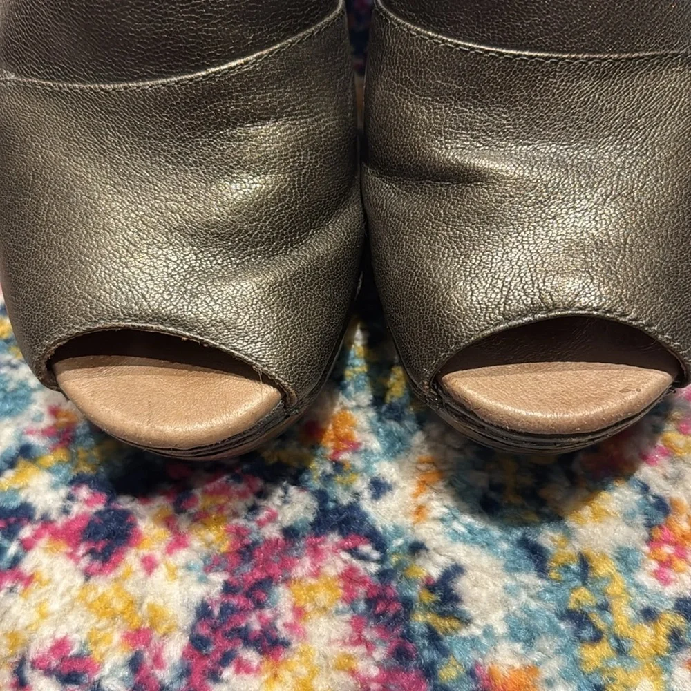Dansko Delphina Ankle Boot - Picture 6 of 10